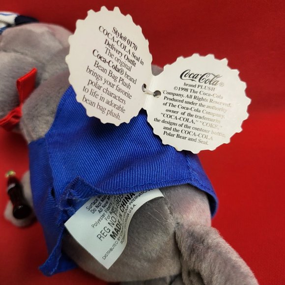 Coca Cola Seal in a Delivery Outfit Bean Bag Plush Seal Rilly Stuffed Toy 1998 - Picture 7 of 14